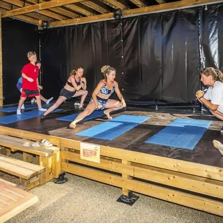 Zecamping 4 A 1Km De La Plage Parc Aquatique Dog Friendly Club Enfant * Saint-Michel-Chef-Chef